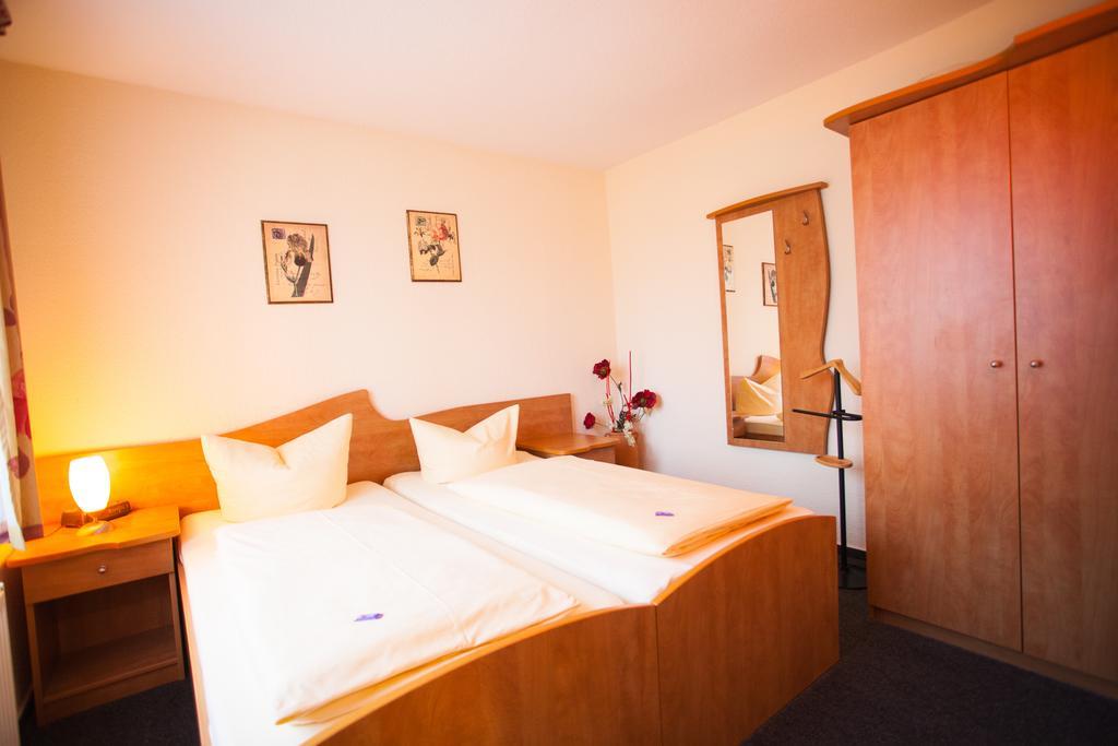 Gasthof An Der Soering Hagenow Quarto foto